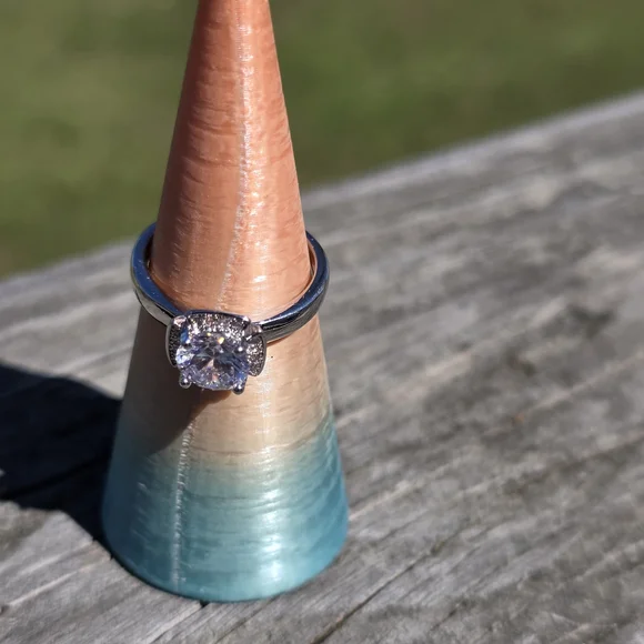 Ring - Picture 6 of 7